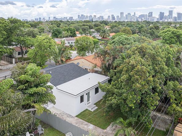 1854 SW 17th St, Miami FL 33145