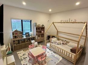 1854 SW 17th St, Miami FL 33145