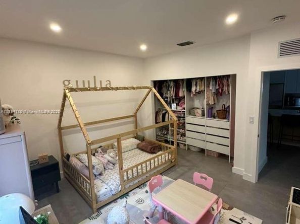 1854 SW 17th St, Miami FL 33145