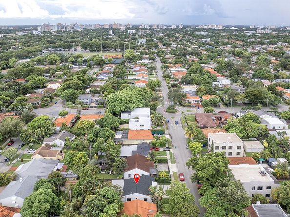 1854 SW 17th St, Miami FL 33145