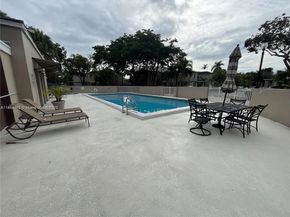5570 SW 70th Pl S, Miami FL 33155