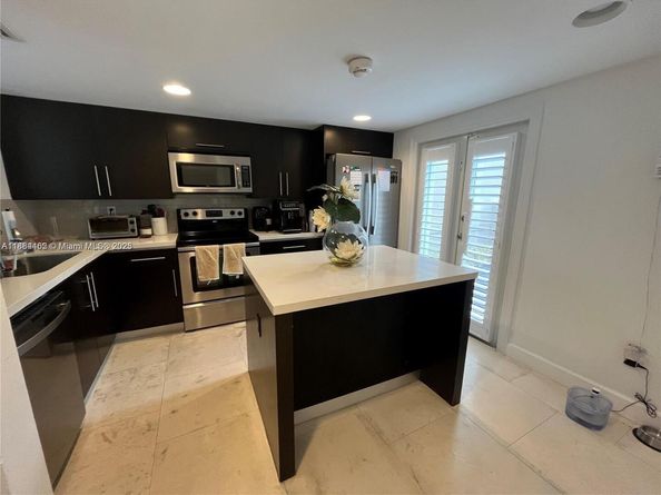 5570 SW 70th Pl S, Miami FL 33155