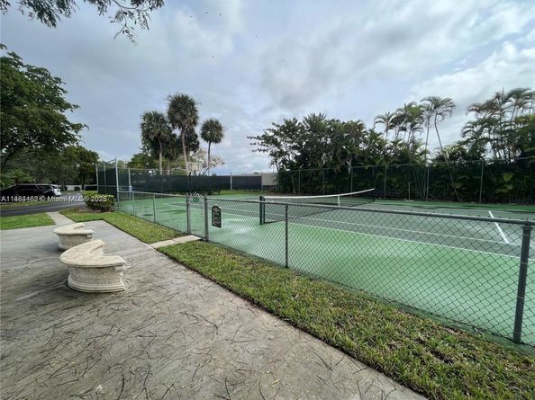 5570 SW 70th Pl S, Miami FL 33155