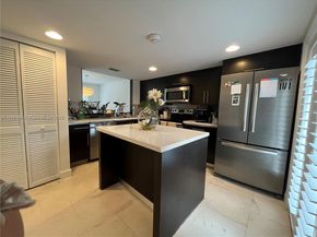 5570 SW 70th Pl S, Miami FL 33155