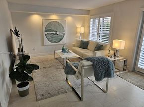 5570 SW 70th Pl S, Miami FL 33155
