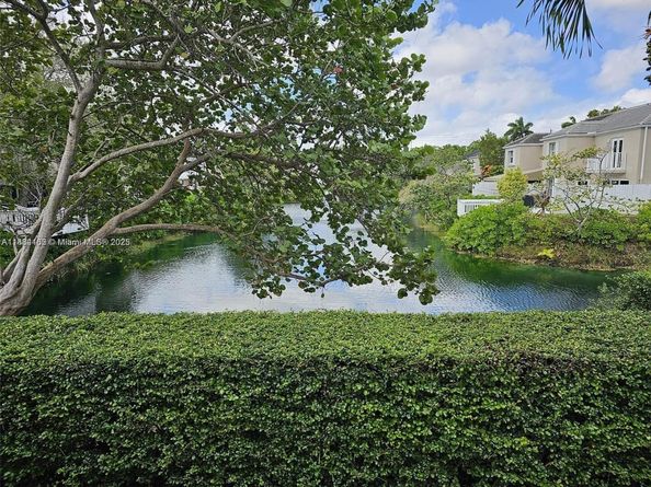 5570 SW 70th Pl S, Miami FL 33155
