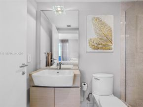 200 Biscayne Boulevard Way 4401, Miami FL 33131