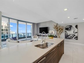 200 Biscayne Boulevard Way 4401, Miami FL 33131
