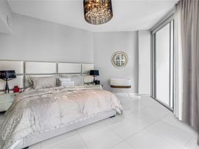 200 Biscayne Boulevard Way 4401, Miami FL 33131