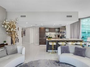 200 Biscayne Boulevard Way 4401, Miami FL 33131