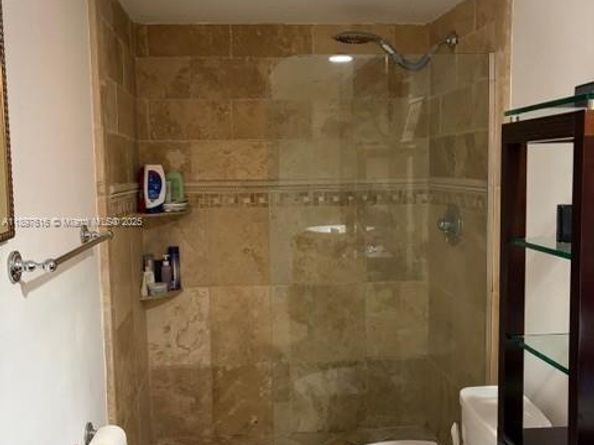 90 Edgewater Dr 505, Coral Gables FL 33133