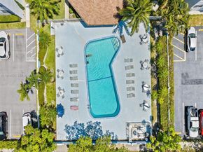 401 NE 14th Ave 808, Hallandale Beach FL 33009