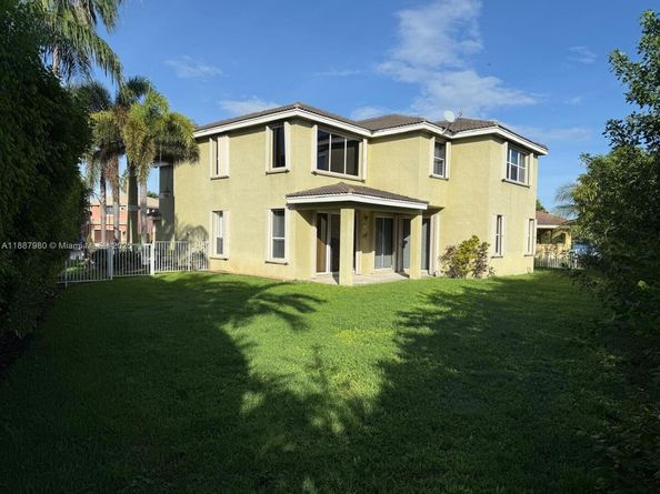 1942 SW 156th Ave, Miramar FL 33027