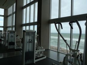 1830 S Ocean Dr 1705, Hallandale Beach FL 33009