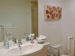 1830 S Ocean Dr 1705, Hallandale Beach FL 33009