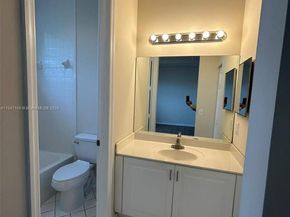 954 NE 42nd Ter, Homestead FL 33033