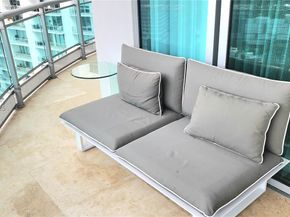 350 S Miami Ave 3214, Miami FL 33130