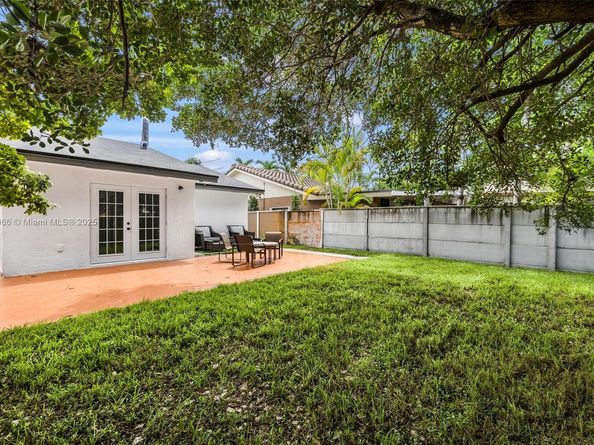 6020 W 22nd Lane, Hialeah FL 33016