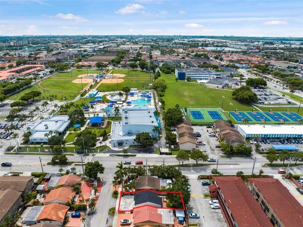 6020 W 22nd Lane, Hialeah FL 33016