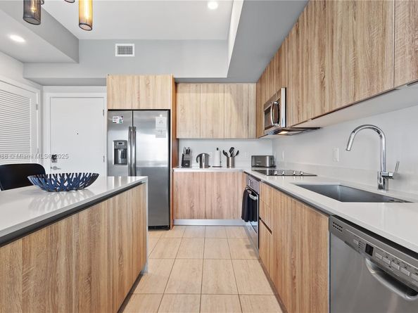 3900 Biscayne Blvd N813, Miami FL 33137