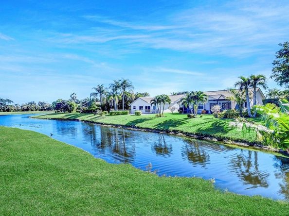 10126 Crosswind Rd, Boca Raton FL 33498