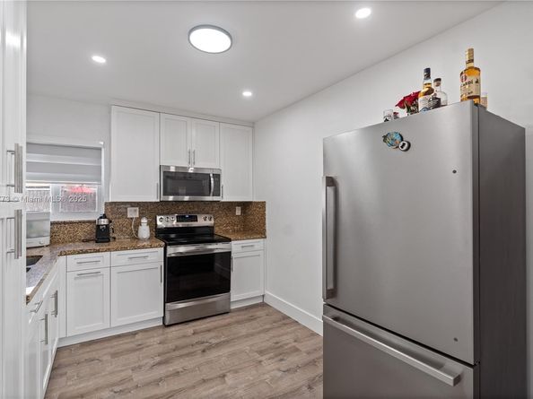 2441 NW 181st Ter, Miami Gardens FL 33056