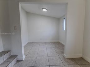 866 NW 108th St, Miami FL 33168