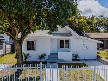 866 NW 108th St