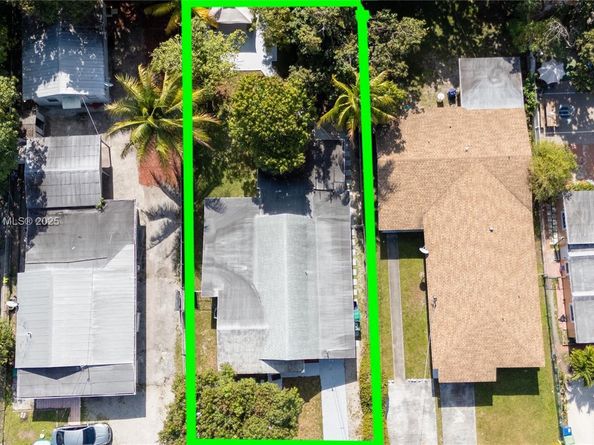 866 NW 108th St, Miami FL 33168