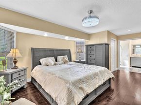 104 Oxford Ct, Royal Palm Beach FL 33411