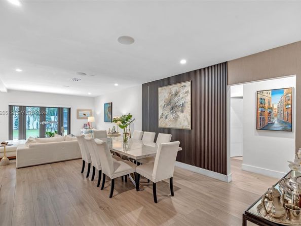 6235 Alton Rd, Miami Beach FL 33140