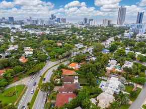 6235 Alton Rd, Miami Beach FL 33140