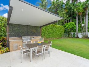 6235 Alton Rd, Miami Beach FL 33140