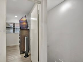 499 SE 13th St 7E, Fort Lauderdale FL 33316