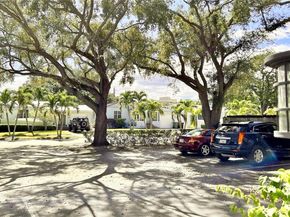 499 SE 13th St 7E, Fort Lauderdale FL 33316