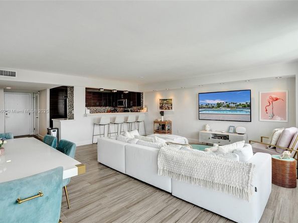 10000 W Bay Harbor Dr PH23, Bay Harbor Islands FL 33154