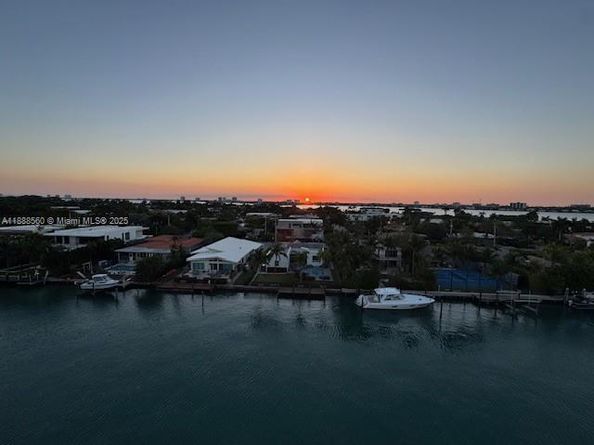 10000 W Bay Harbor Dr PH23, Bay Harbor Islands FL 33154