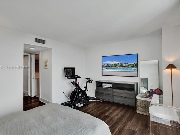 10000 W Bay Harbor Dr PH23, Bay Harbor Islands FL 33154