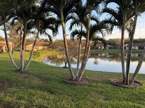 6881 NW Fourty Third Terrace, Coconut Creek FL 33073