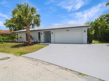 4808 Mango Dr