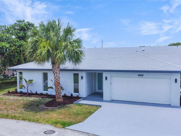 4808 Mango Dr, Tamarac FL 33319