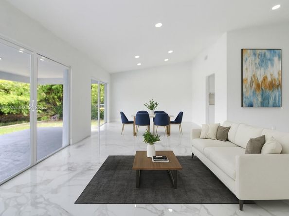 4808 Mango Dr, Tamarac FL 33319