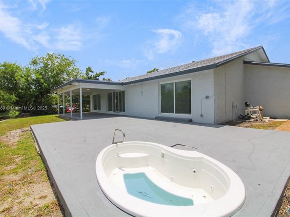 4808 Mango Dr, Tamarac FL 33319