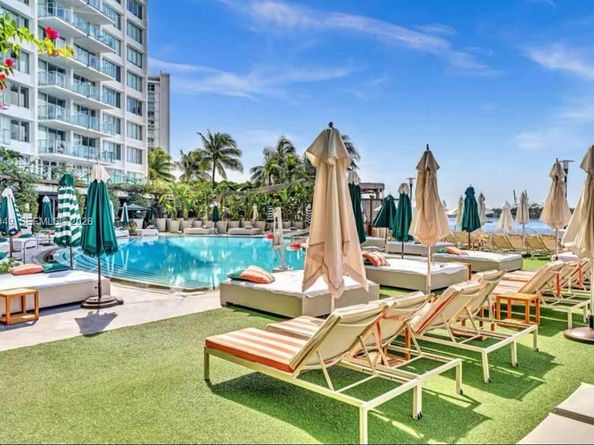 1100 West Ave 1007, Miami Beach FL 33139