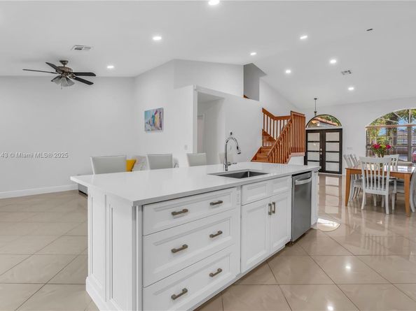 18337 SW 4th St, Pembroke Pines FL 33029