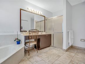 18337 SW 4th St, Pembroke Pines FL 33029