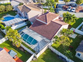 18337 SW 4th St, Pembroke Pines FL 33029