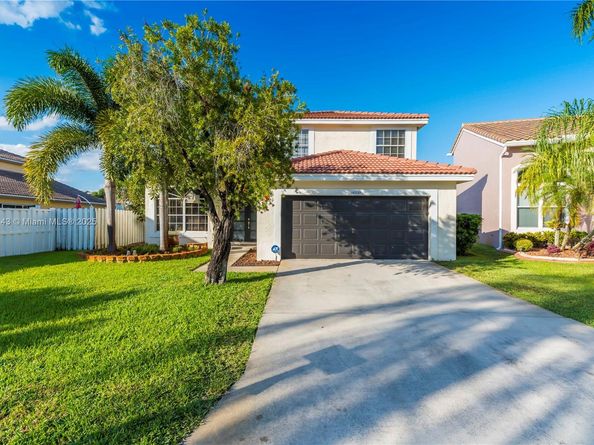 18337 SW 4th St, Pembroke Pines FL 33029