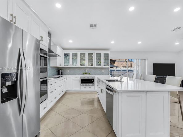 18337 SW 4th St, Pembroke Pines FL 33029