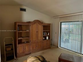 1540 NW 98th Ter, Pembroke Pines FL 33024